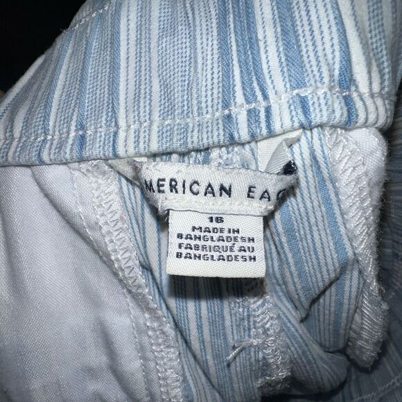 American Eagle Blue‎ & White Striped Paperbag Mom Shorts Size 16 NWOT - Picture 8 of 10